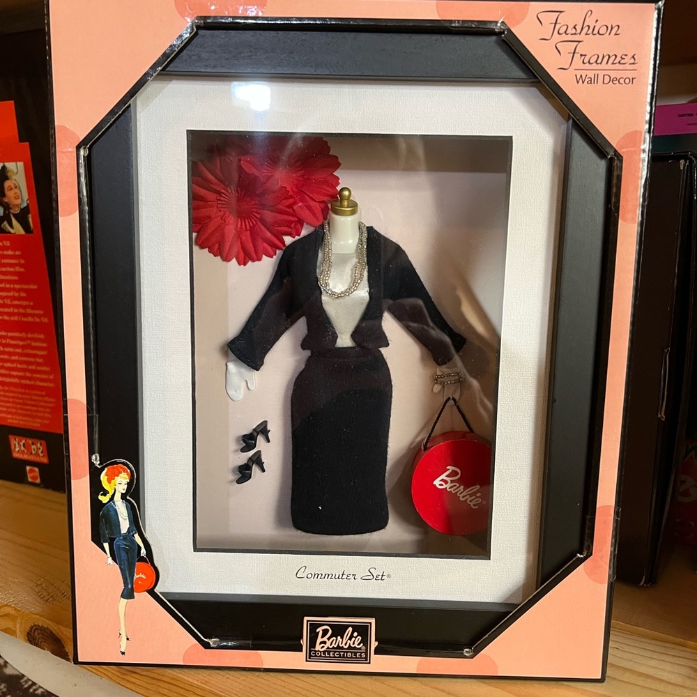 Barbie Fashion Frames Commuter Set Limited Edition 2004 NRFB Comes with COA